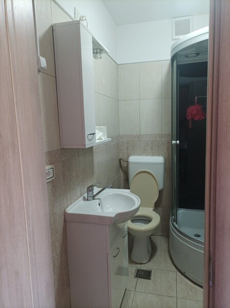 Basarab, Titulescu, 1 Mai