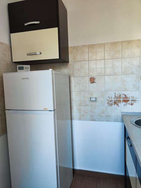 Basarab, Titulescu, 1 Mai