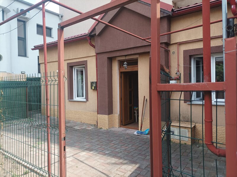 Basarab, Titulescu, 1 Mai